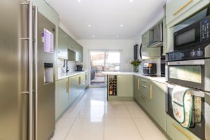 Kitchen- click for photo gallery